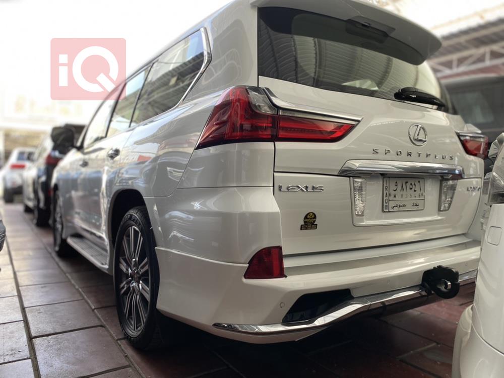 Lexus LX